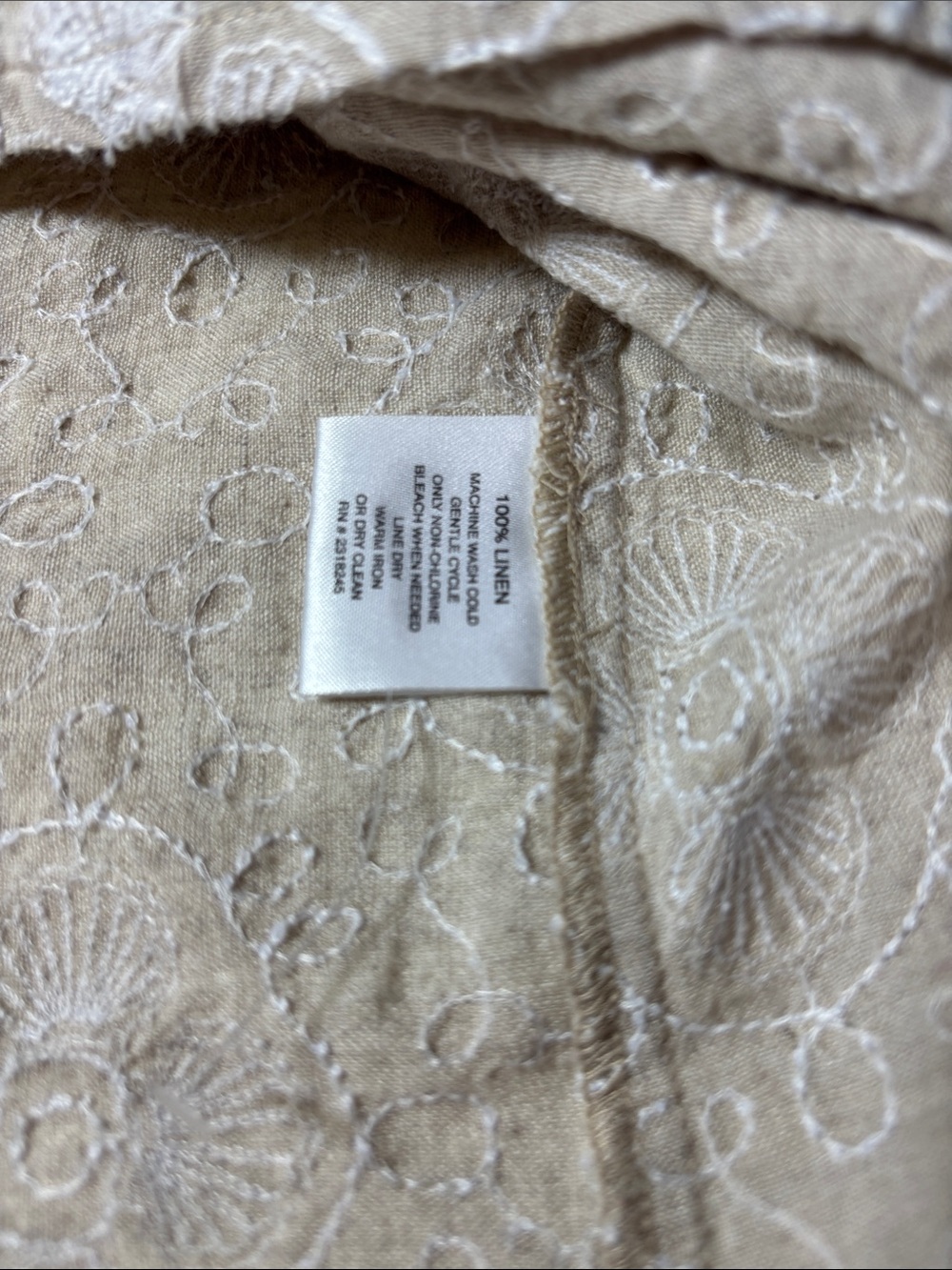 Vineyard Vines Beige Cream Embroidered Short Sleeve Top - Picture 3 of 6